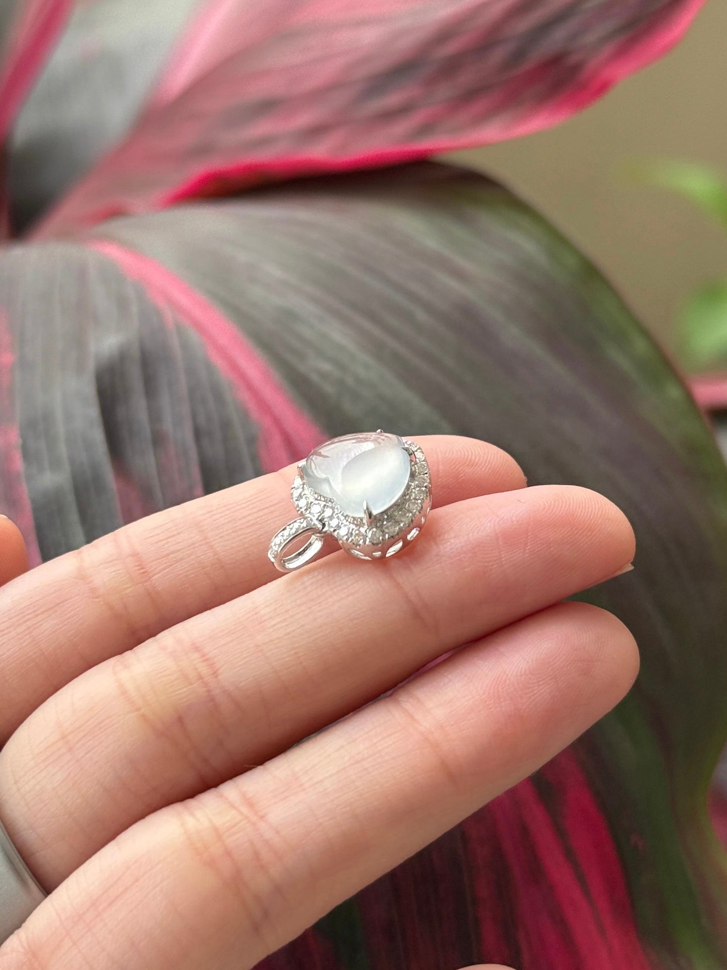 18K Icy Coloress Heart Pendant