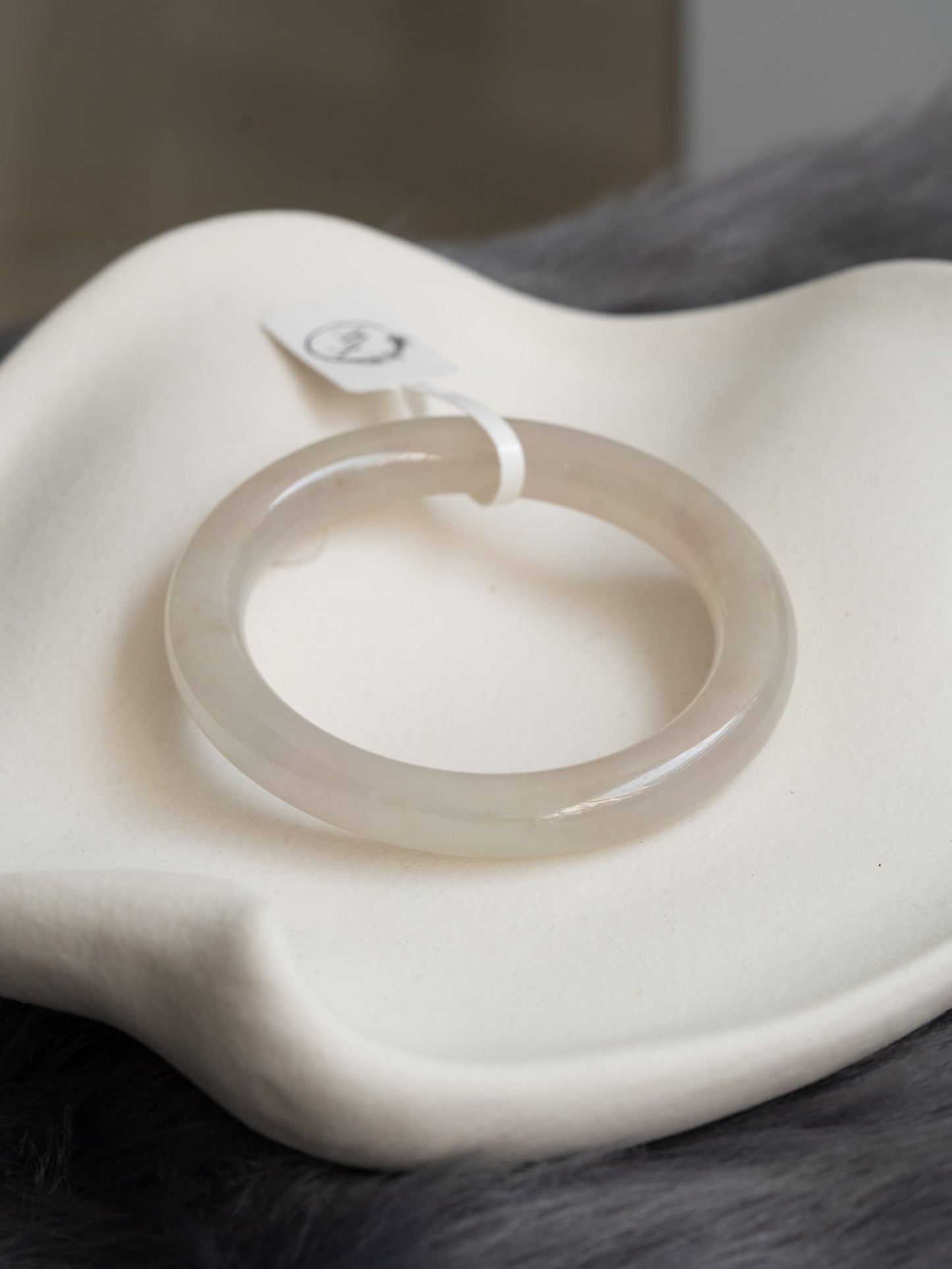 51.8mm Icy Daffodil Pear with Pink (Rare!)