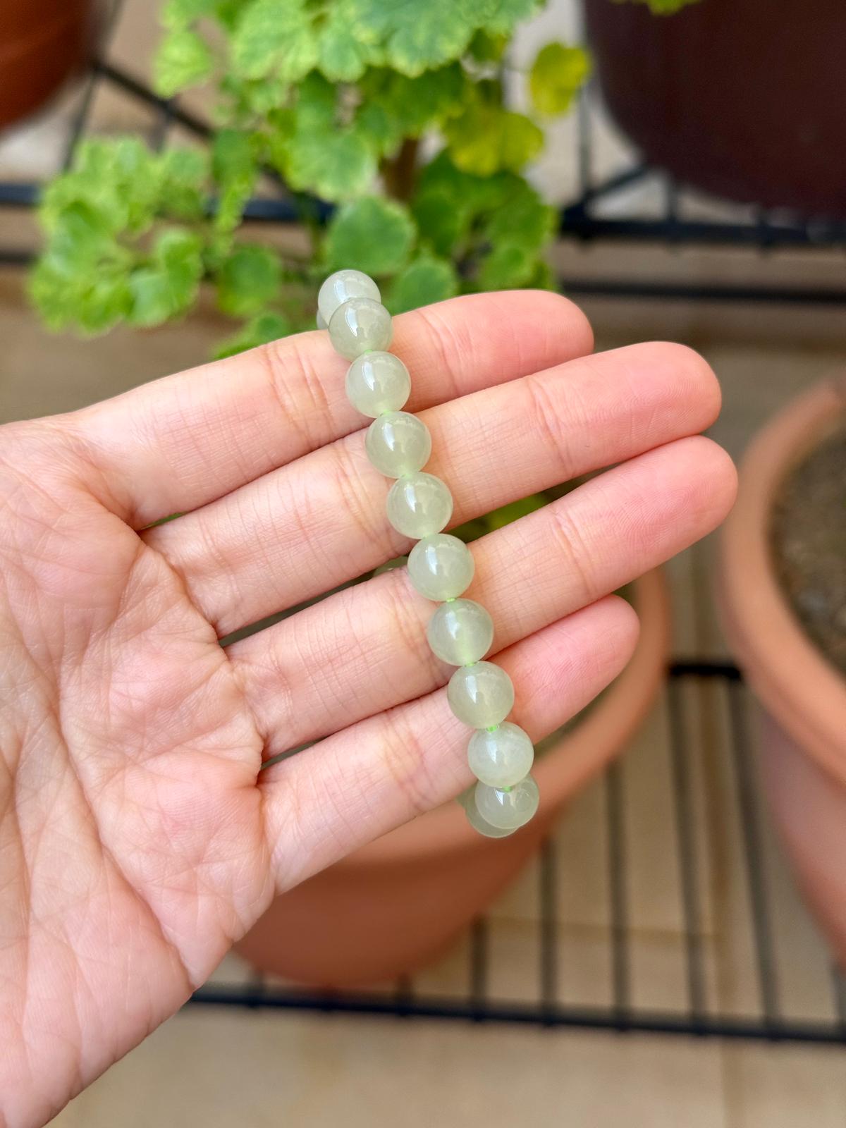 8.0mm Icy Nephrite Bracelet in Light Green