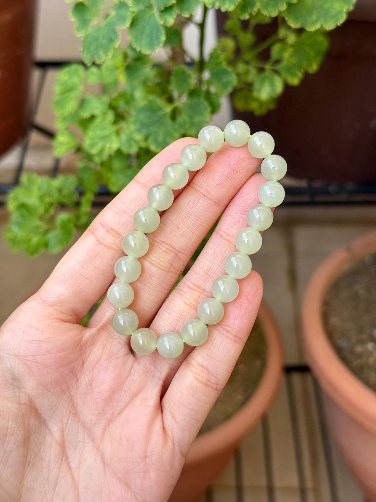 8.0mm Icy Nephrite Bracelet in Light Green