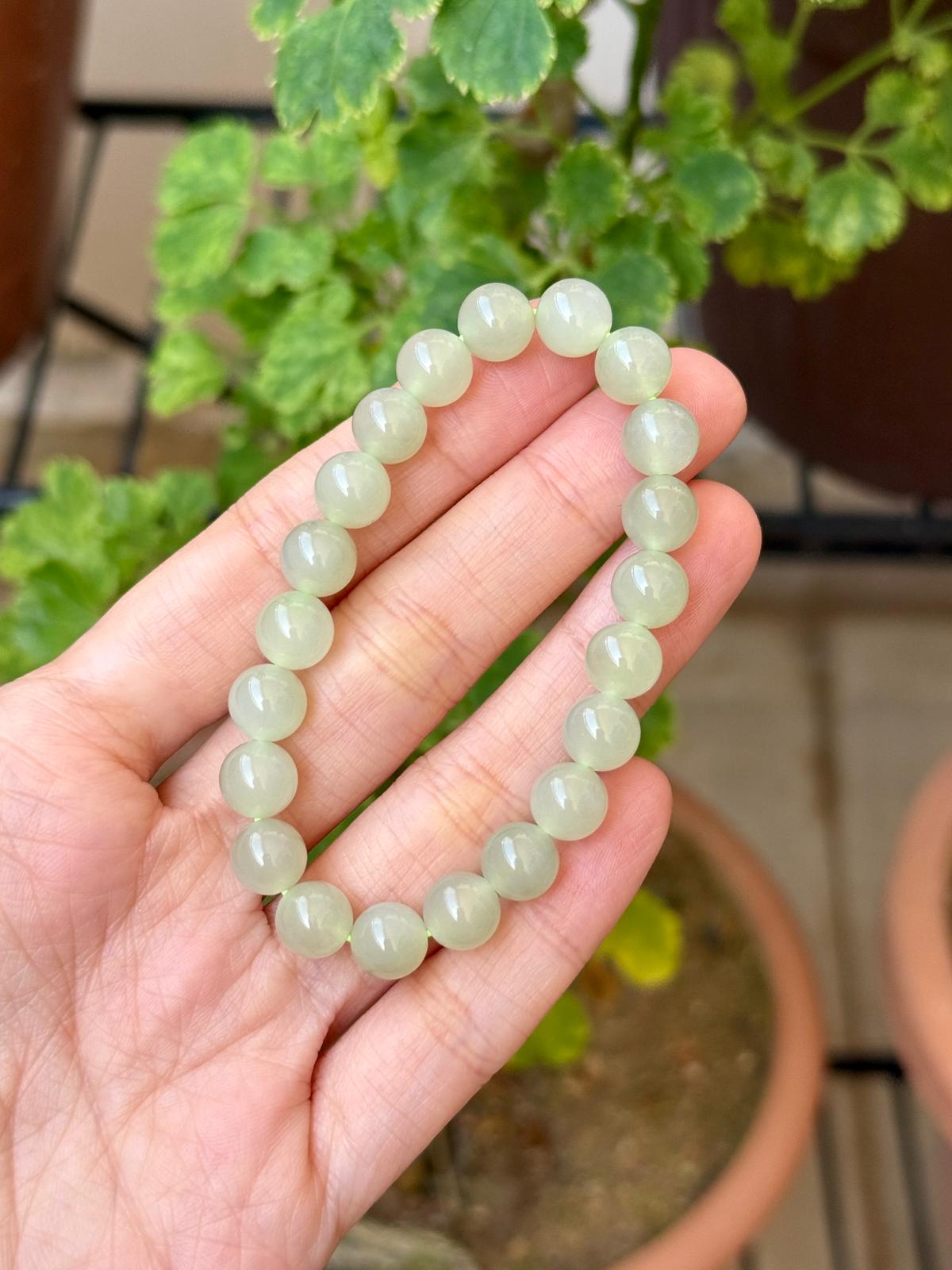 8.0mm Icy Nephrite Bracelet in Light Green