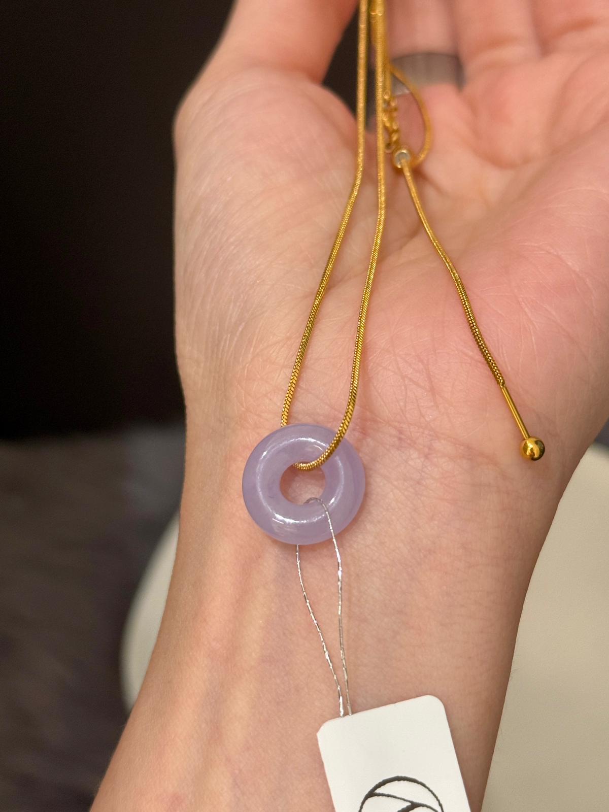 Icy Red-hued Lavender Bagel Jadeite