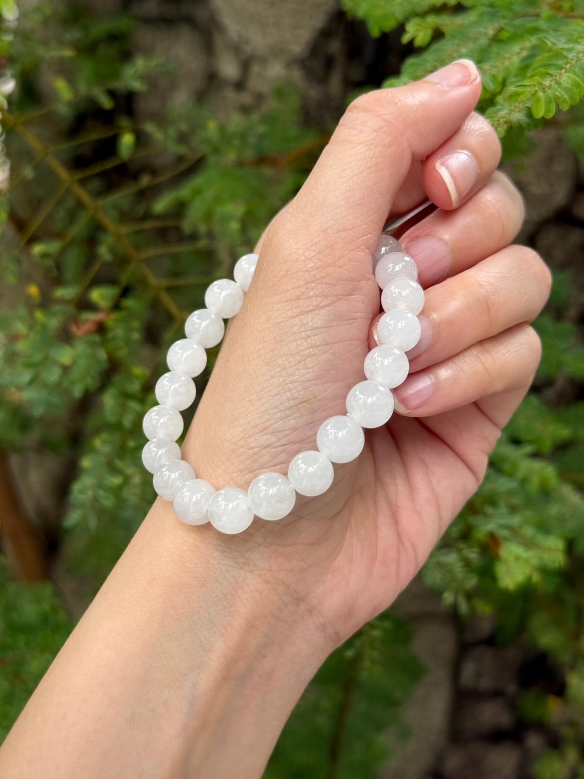 8.5mm Icy Snow White Bracelet (Steal Alert!)