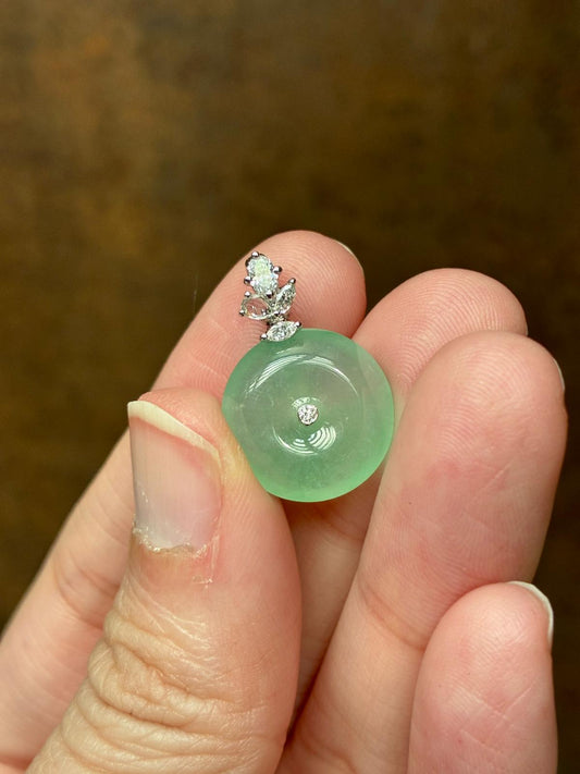 18K Icy Sweet Apple Green Donut (Rare!)