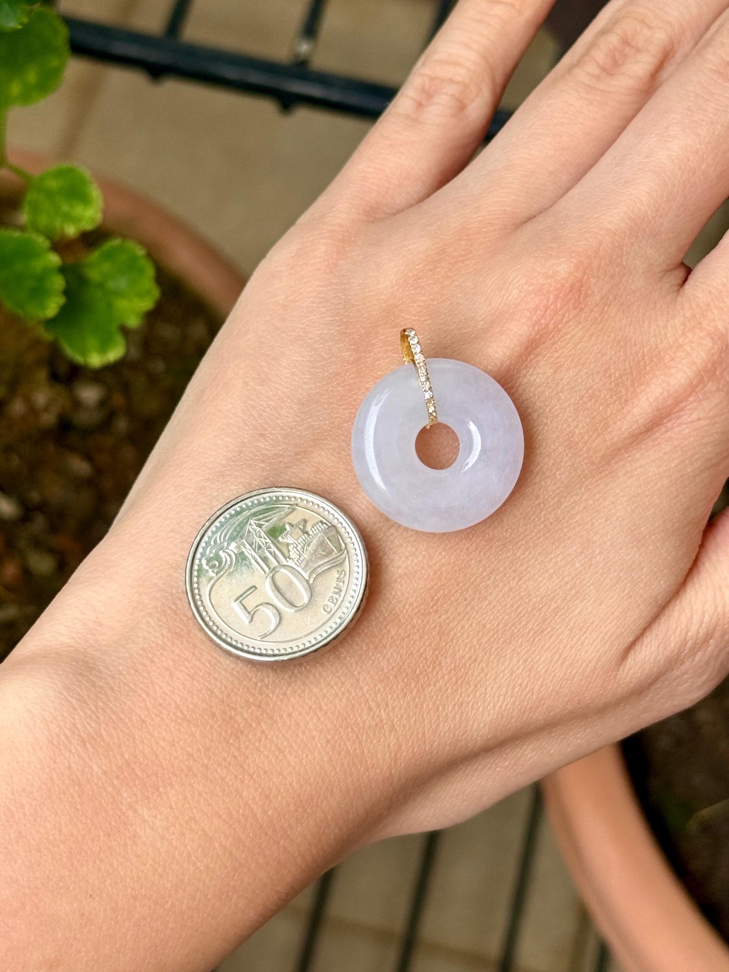 18K Icy Coloress Bagel Pendant (21mm)