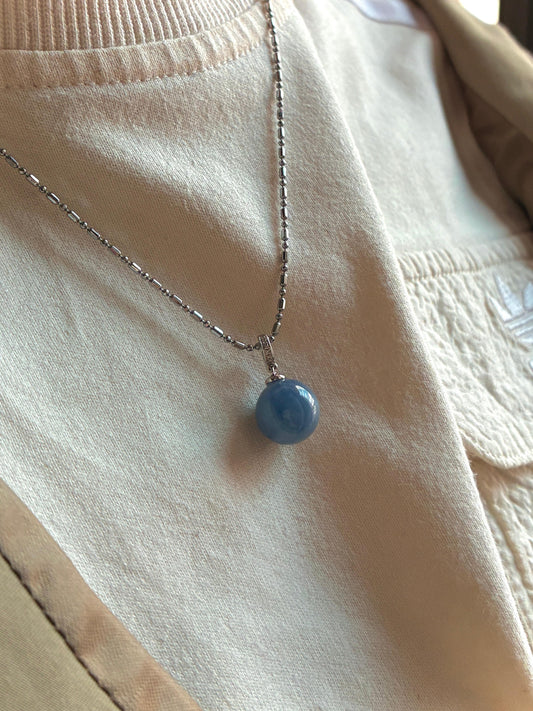 18K Blueberry Pendant (10.5mm)