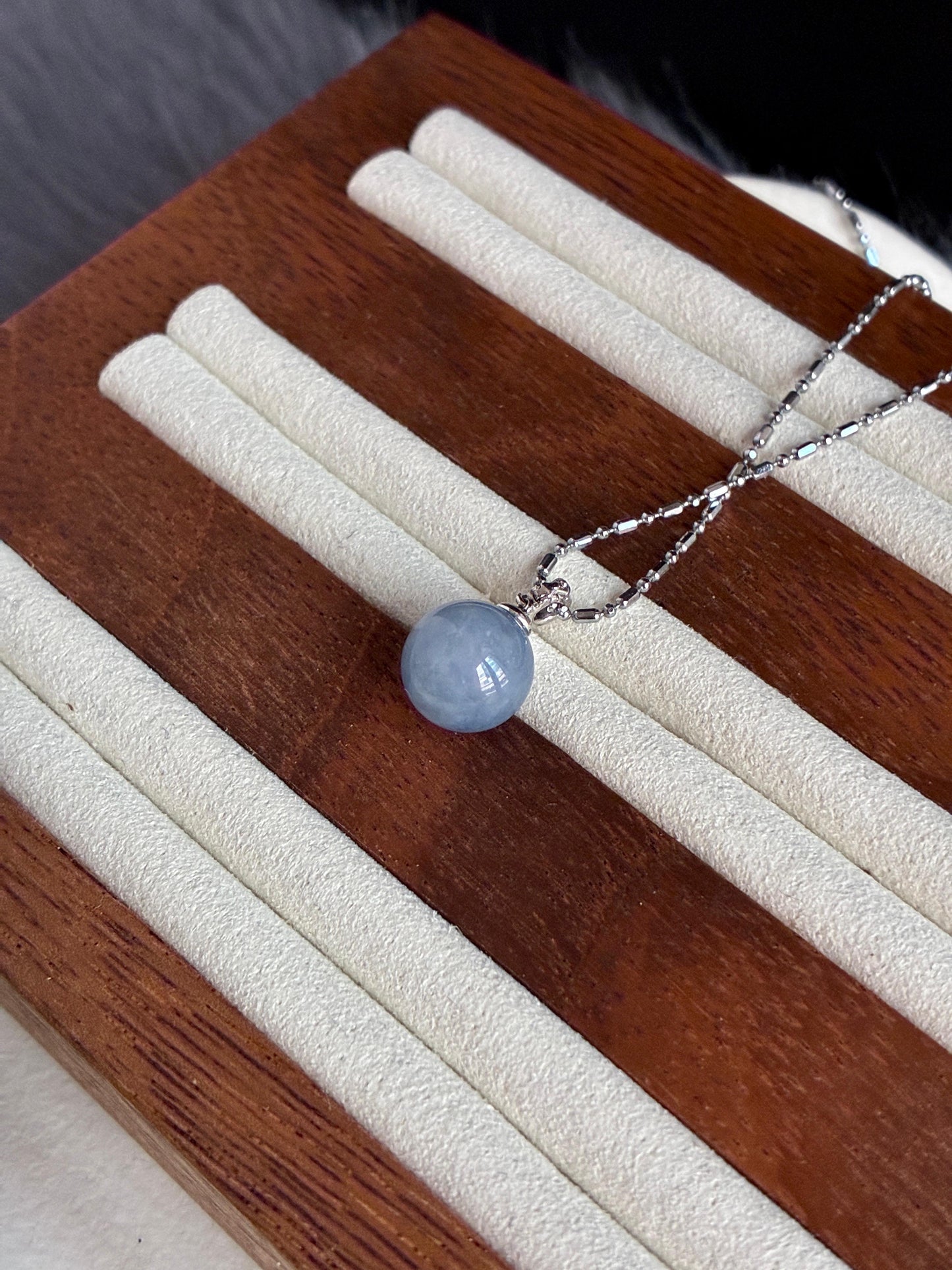 18K Blueberry Pendant (10.5mm)
