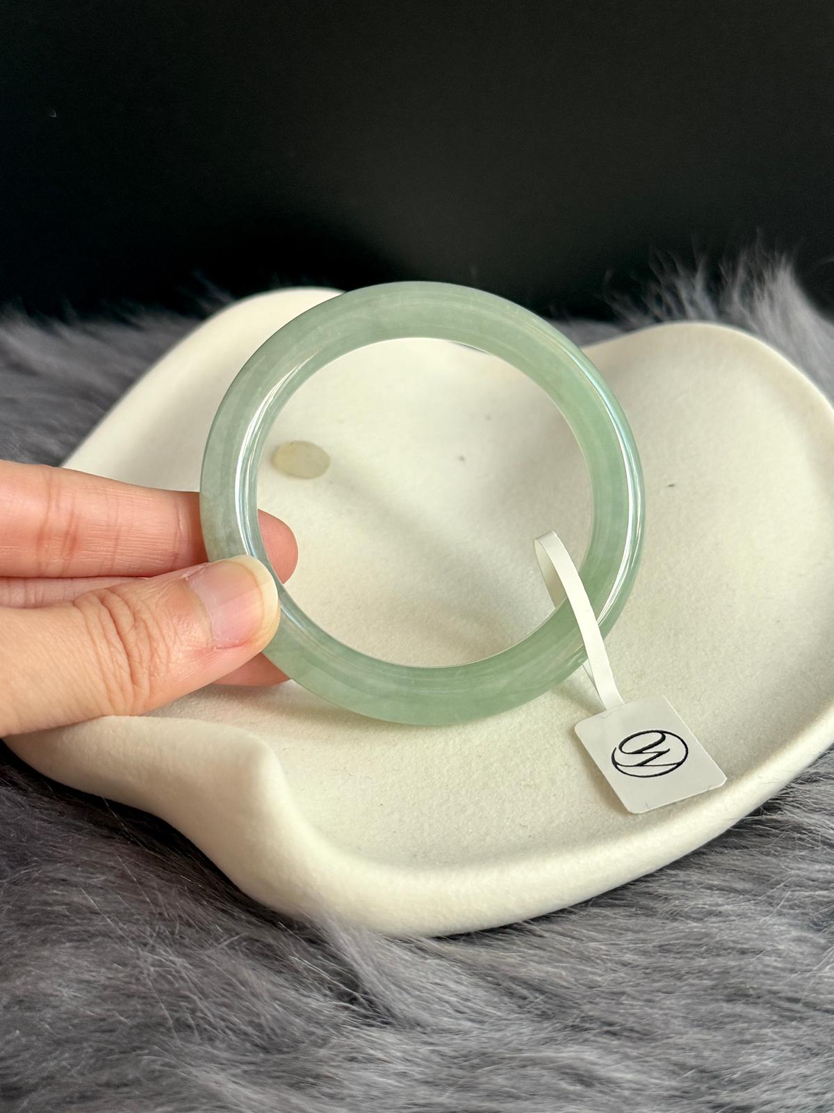 53.7mm Icy Sweet Apple Green