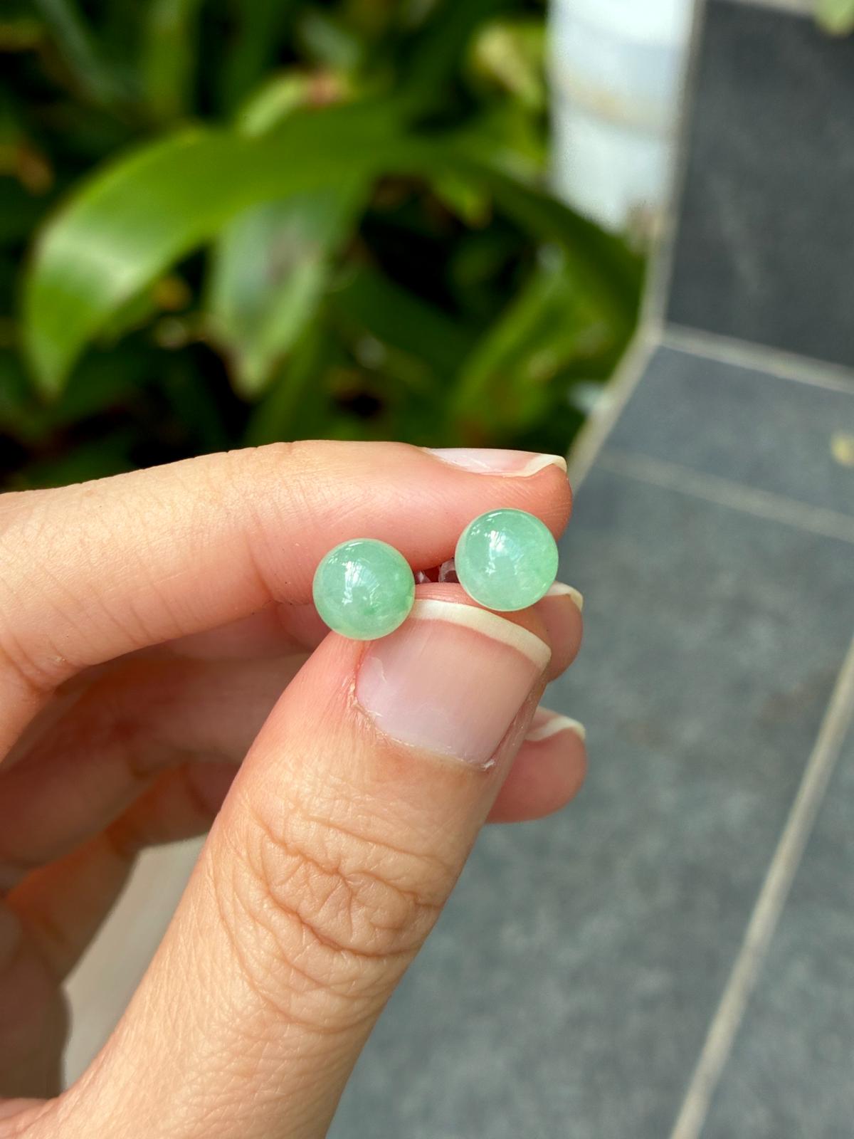 18K Light Apple Green Lollipop Studs (7.0mm)