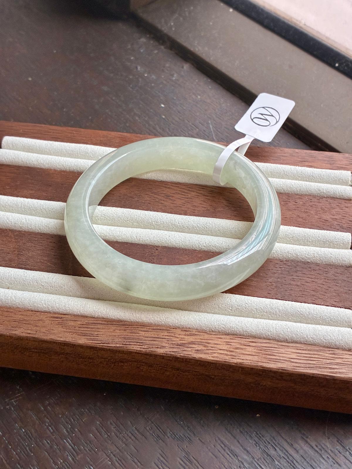 56.2mm Icy Light Warm Green