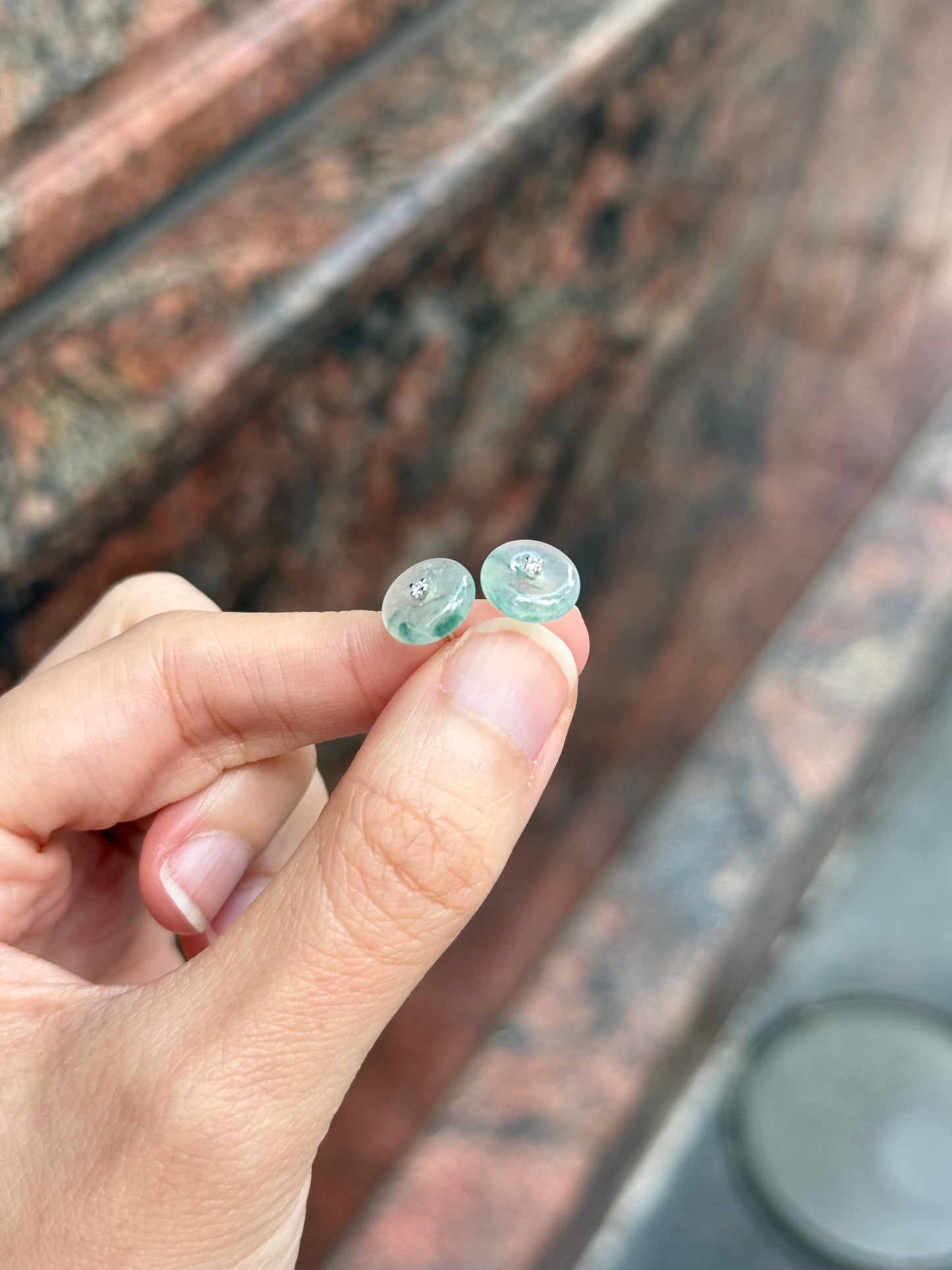 18K Piaohua Donut Earrings (Icy Variety)