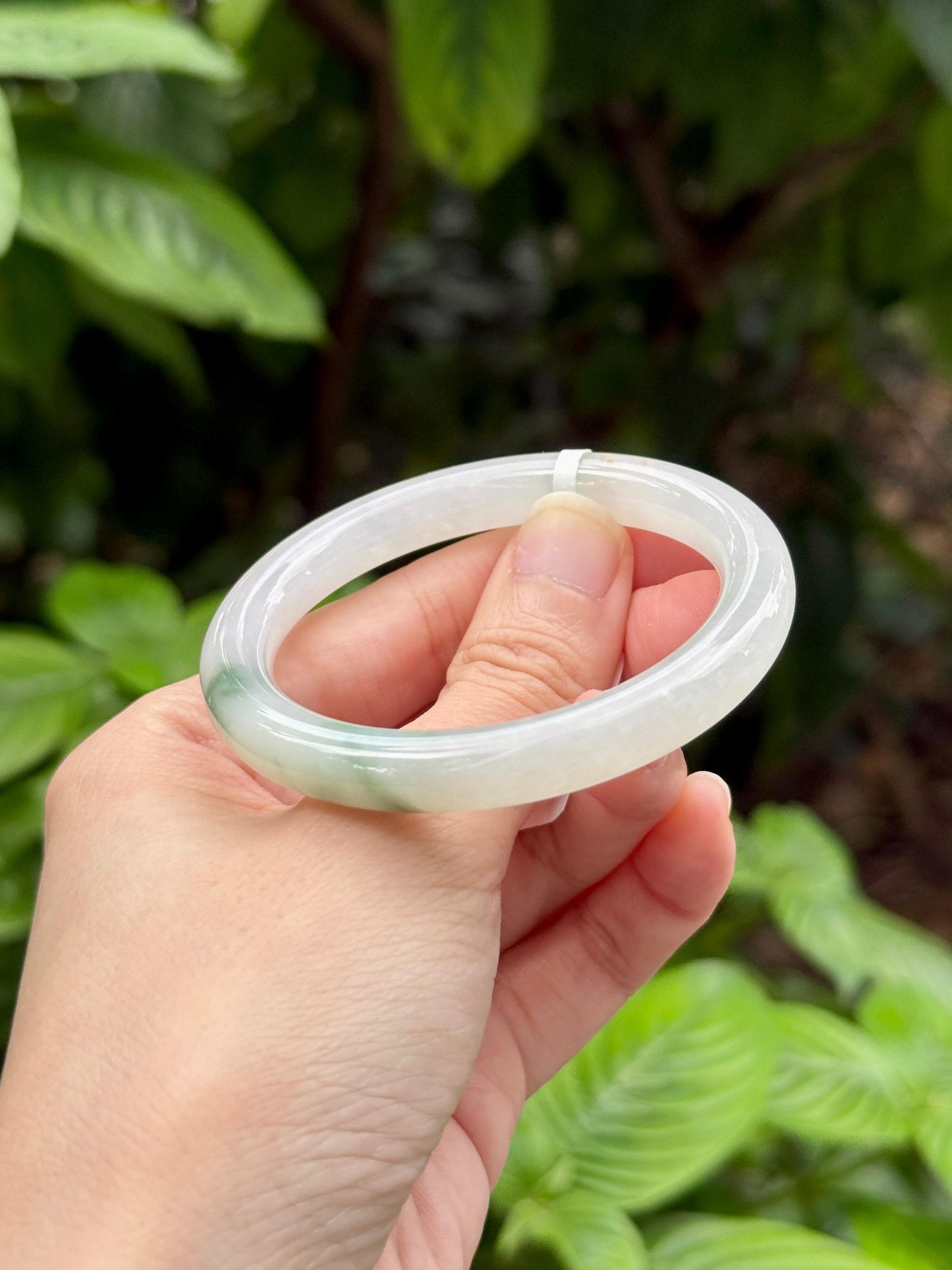 51.3mm Icy Snow White with Green