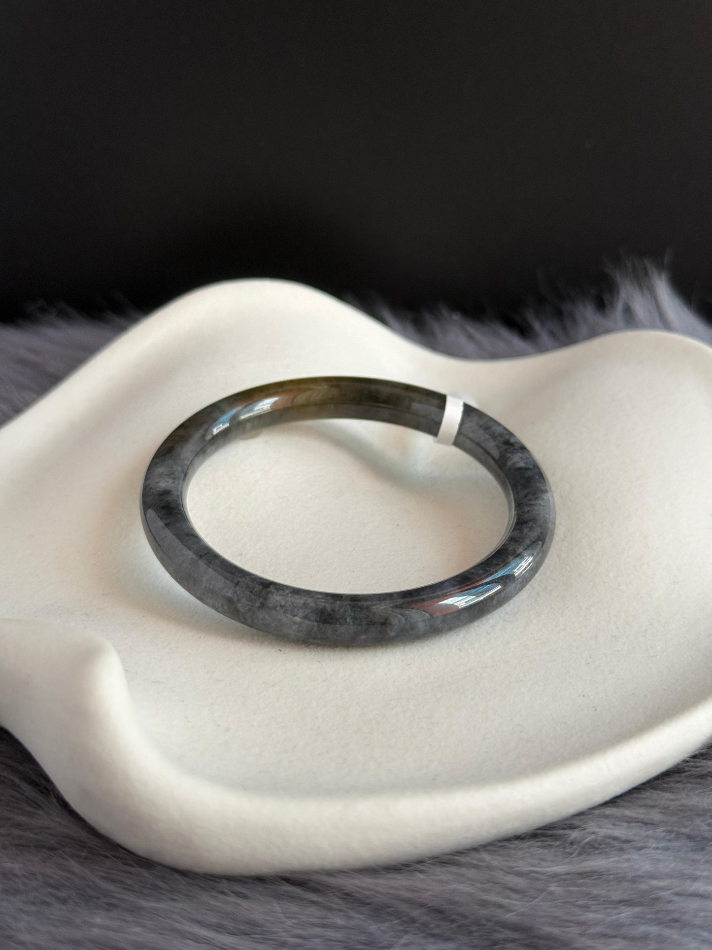 54.5mm Oily Wuji with Yellow (Rare!)