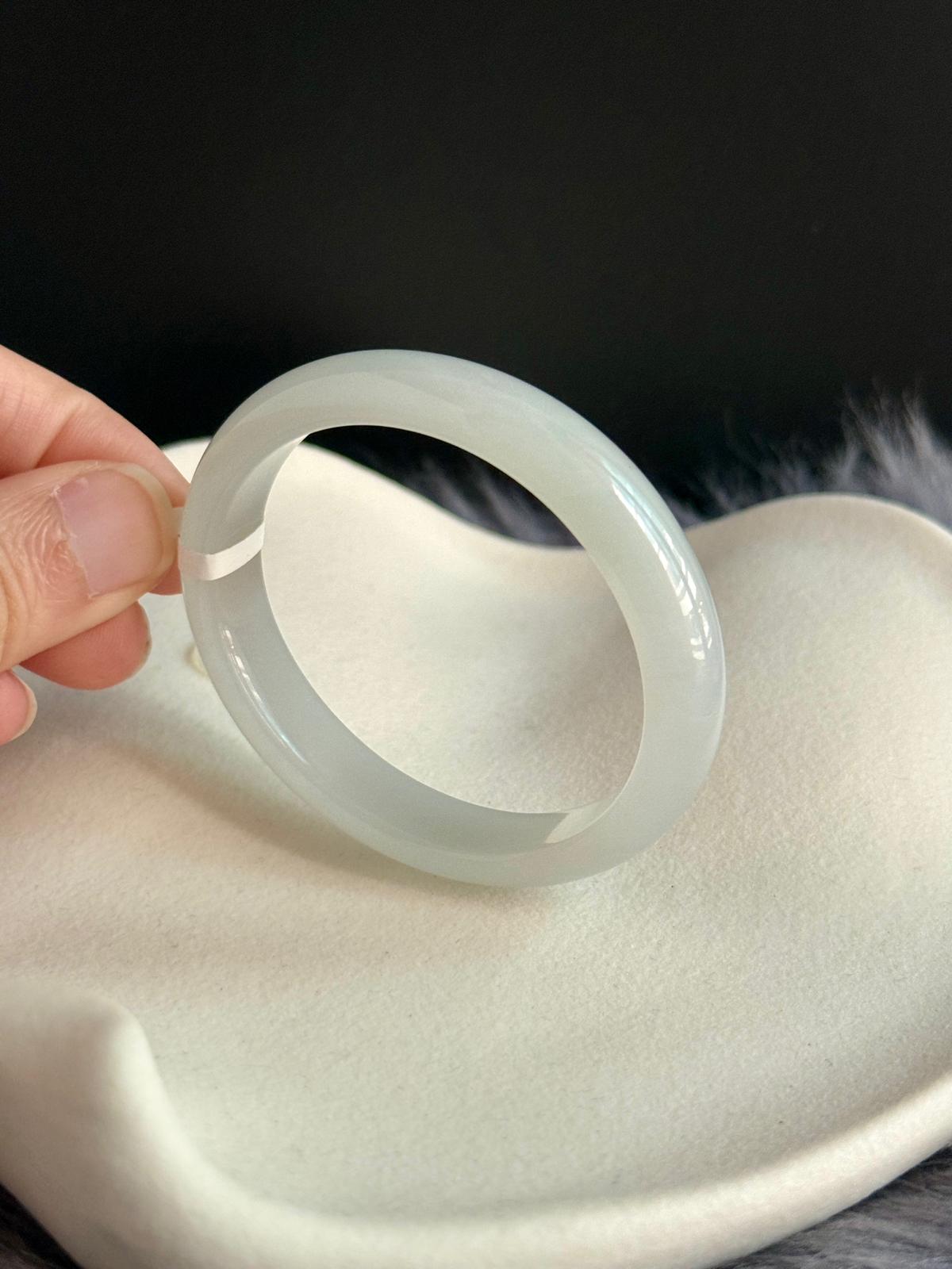 50.5mm Jelly Faint Green (Oval)