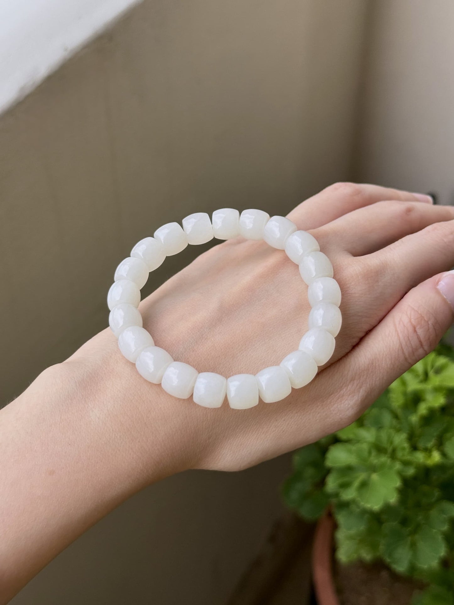 10mm Nephrite Jade Barrel Bracelet