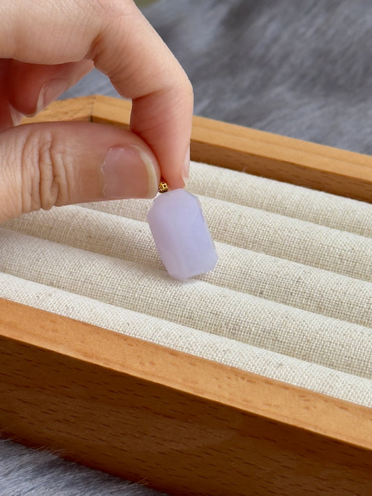 18K Lavender Free-Form Pendant