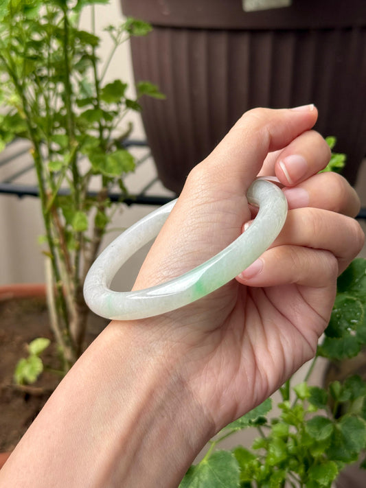 58mm Icy White with Sunny Green Dashes
