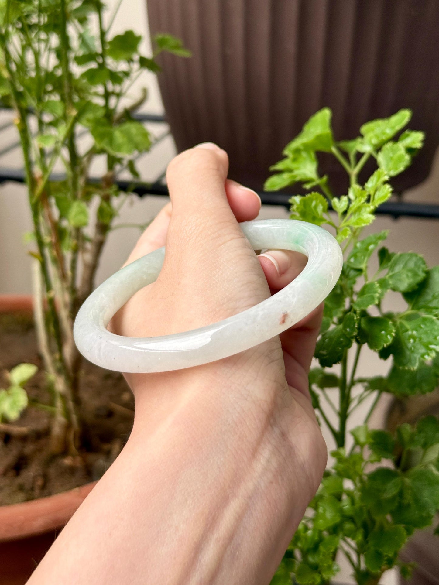 58mm Icy White with Sunny Green Dashes