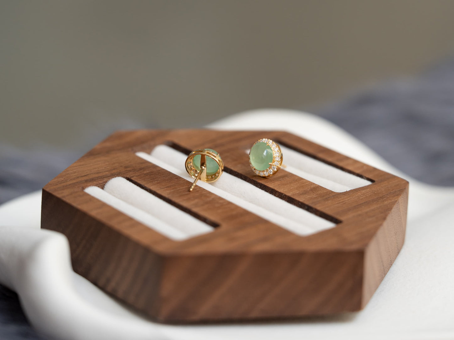 (Bespoke) 18K Icy Grape Green Studs