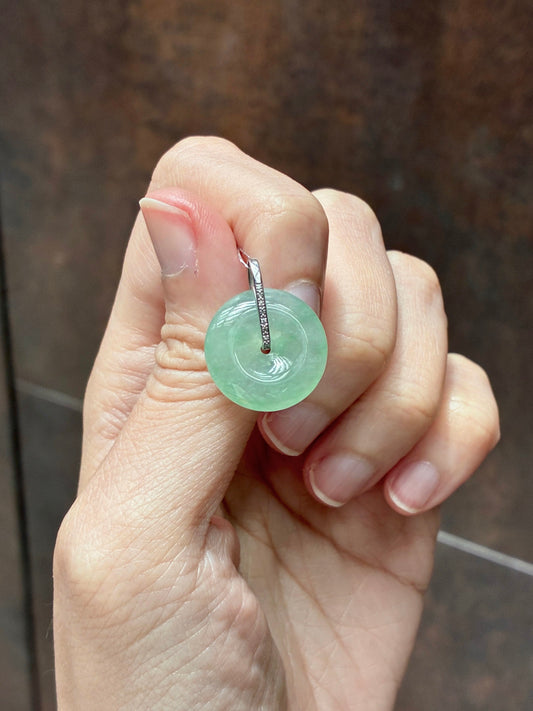 18K Icy Sweet Apple Green Donut Pendant