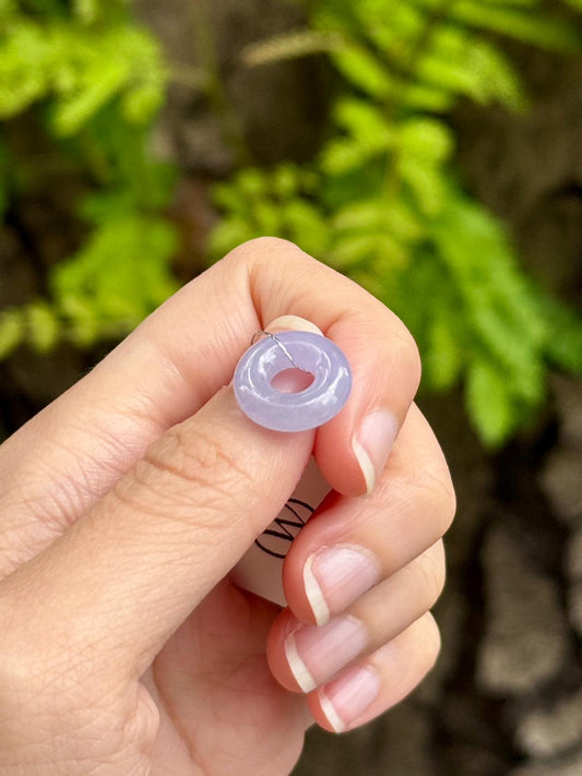 Icy Red-hued Lavender Bagel Jadeite