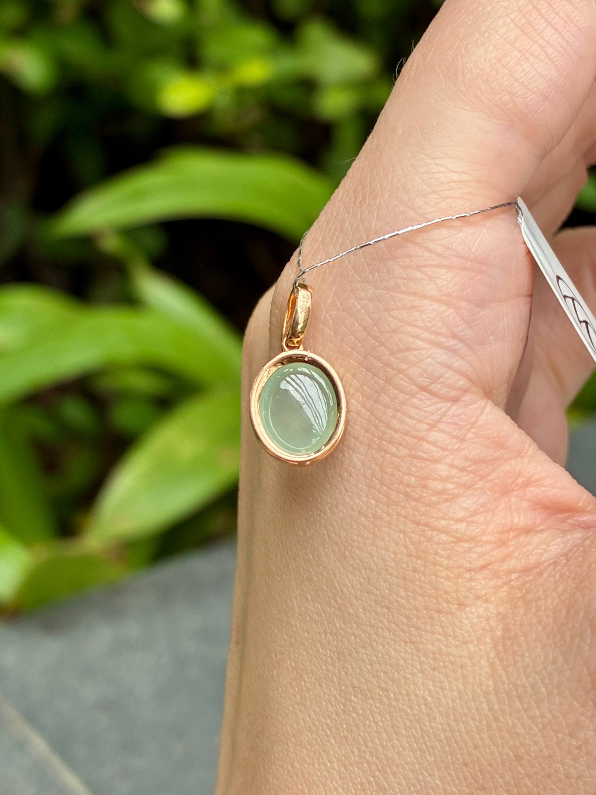 18K Icy Faint Green Minimalist Oval Pendant