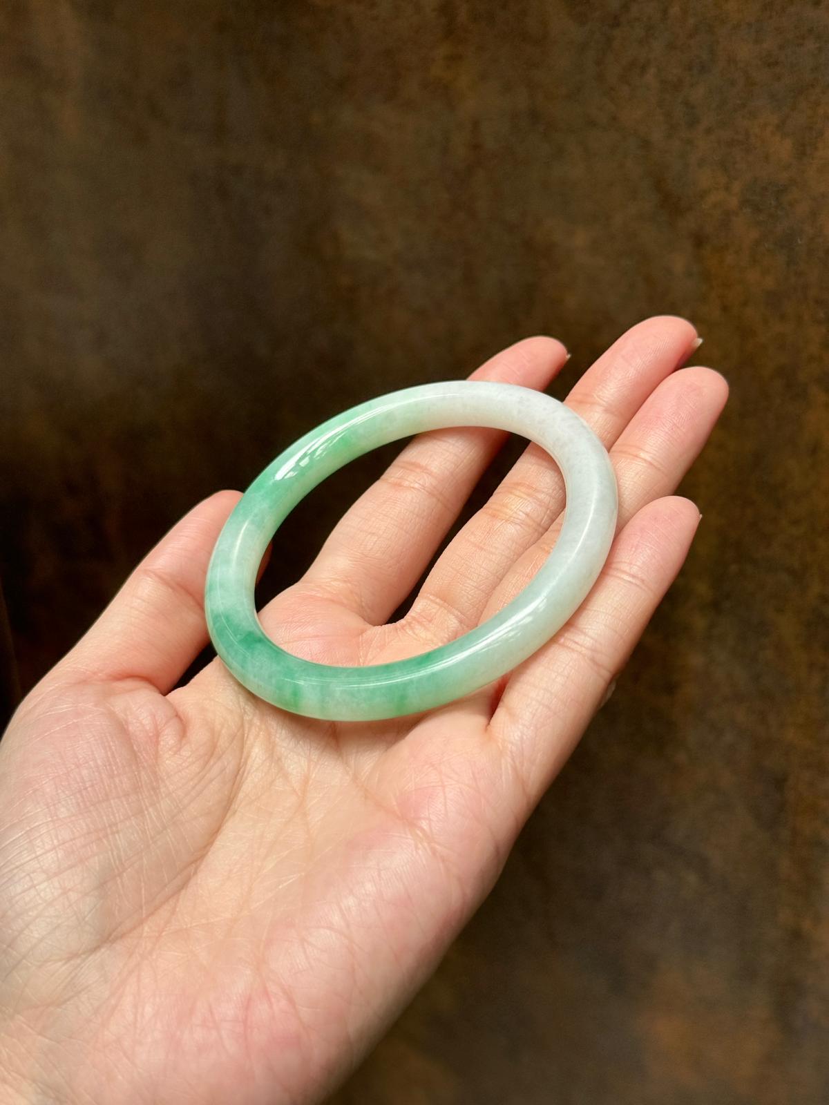 56.2mm Gradient Vivid Apple Green
