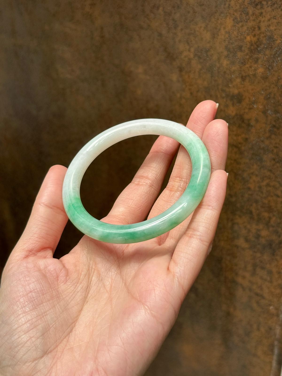 56.2mm Gradient Vivid Apple Green