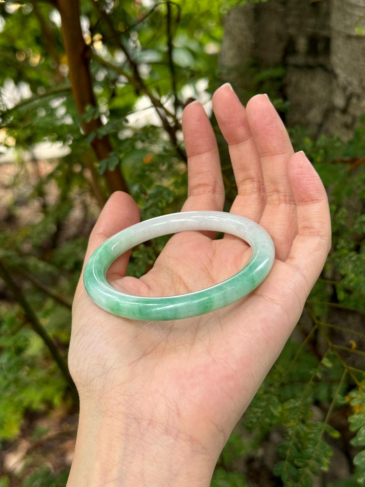 56.2mm Gradient Vivid Apple Green