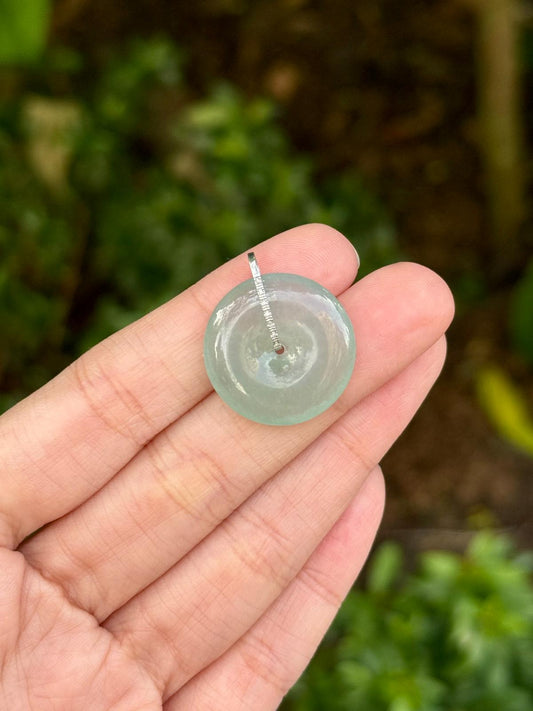 18K Icy Bluish Green Donut Pendant (2cm)