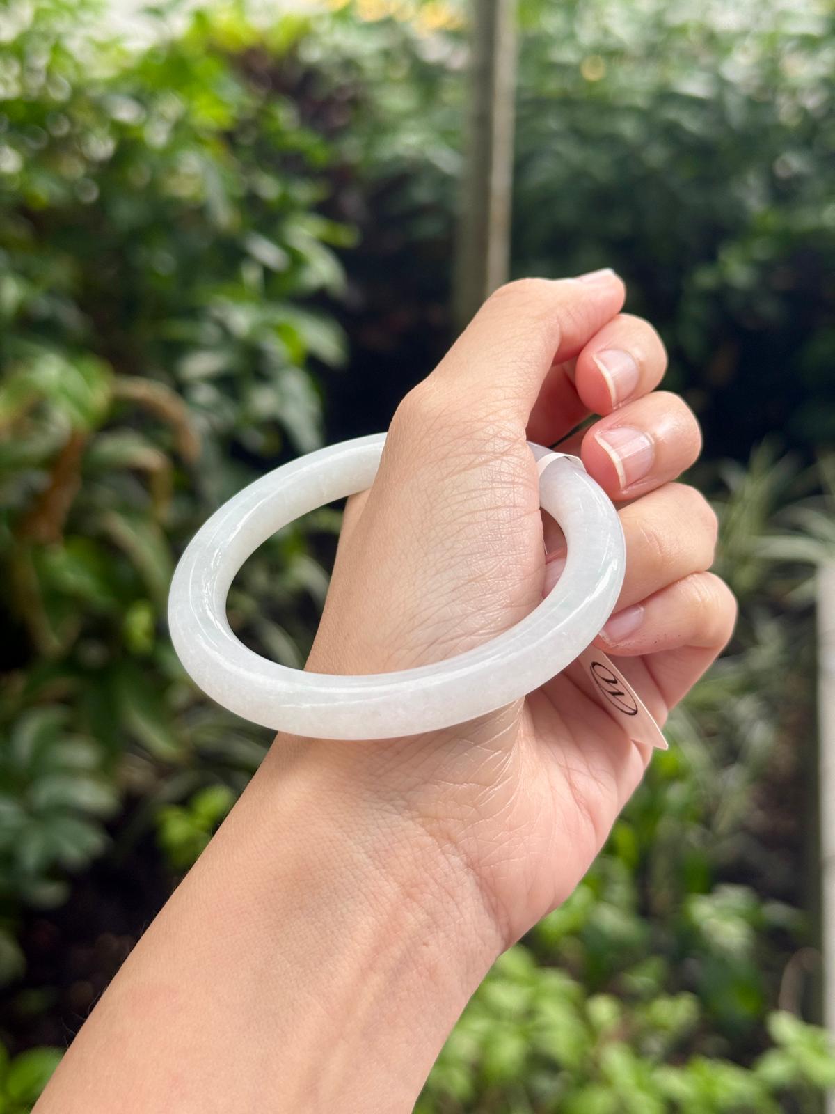 55.3mm Icy Snow White