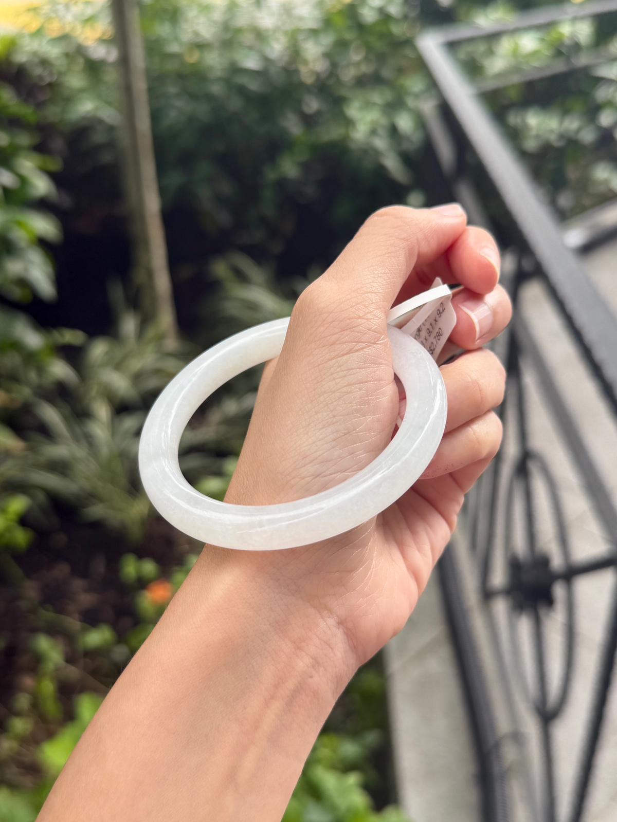 55.3mm Icy Snow White