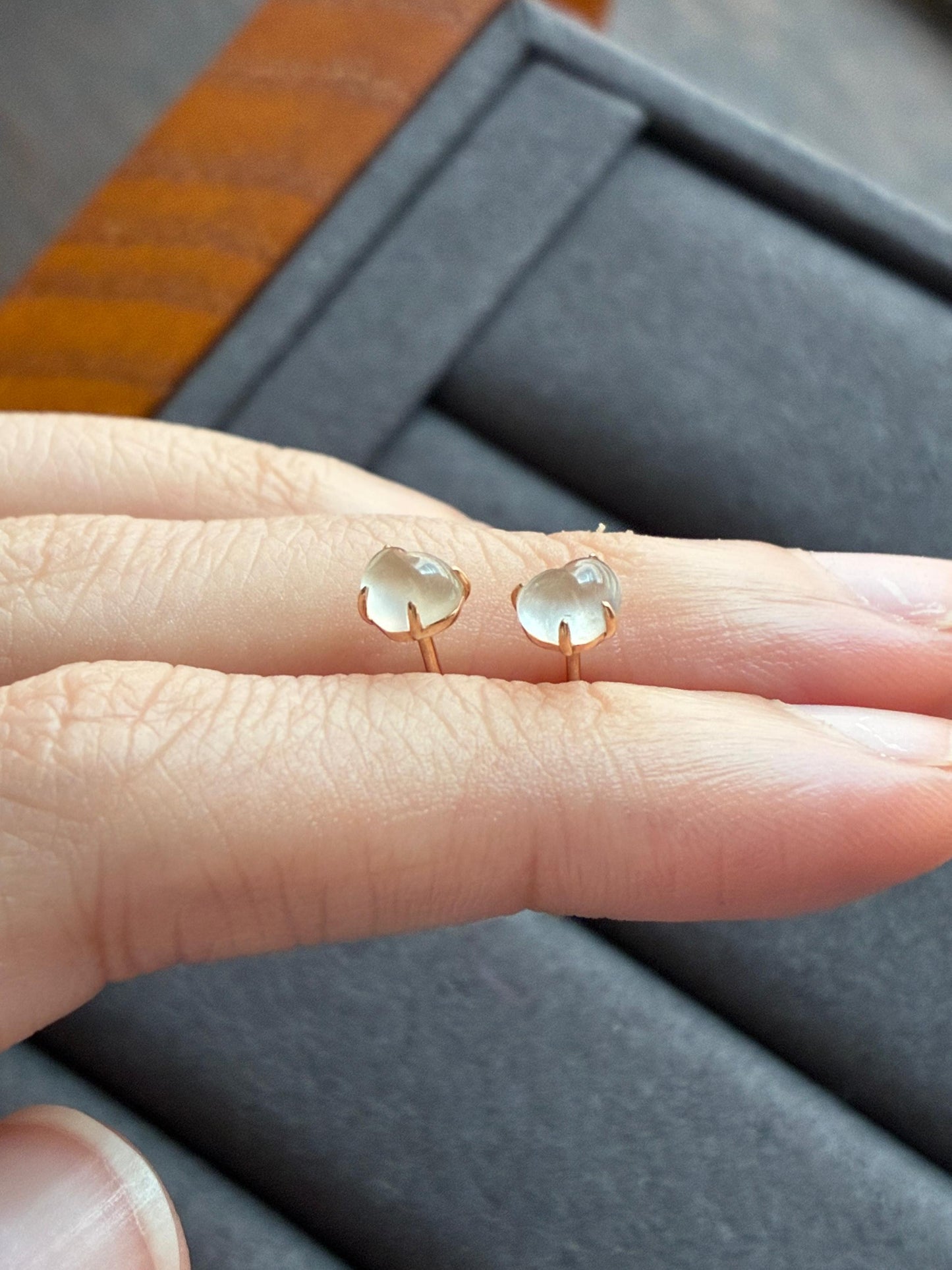 18K Glowy Plump Heart Studs in Rose Gold