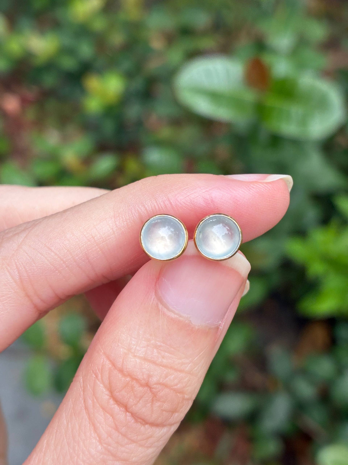 18K Glowy Minimalist Bubble Cabochon Studs (6mm)