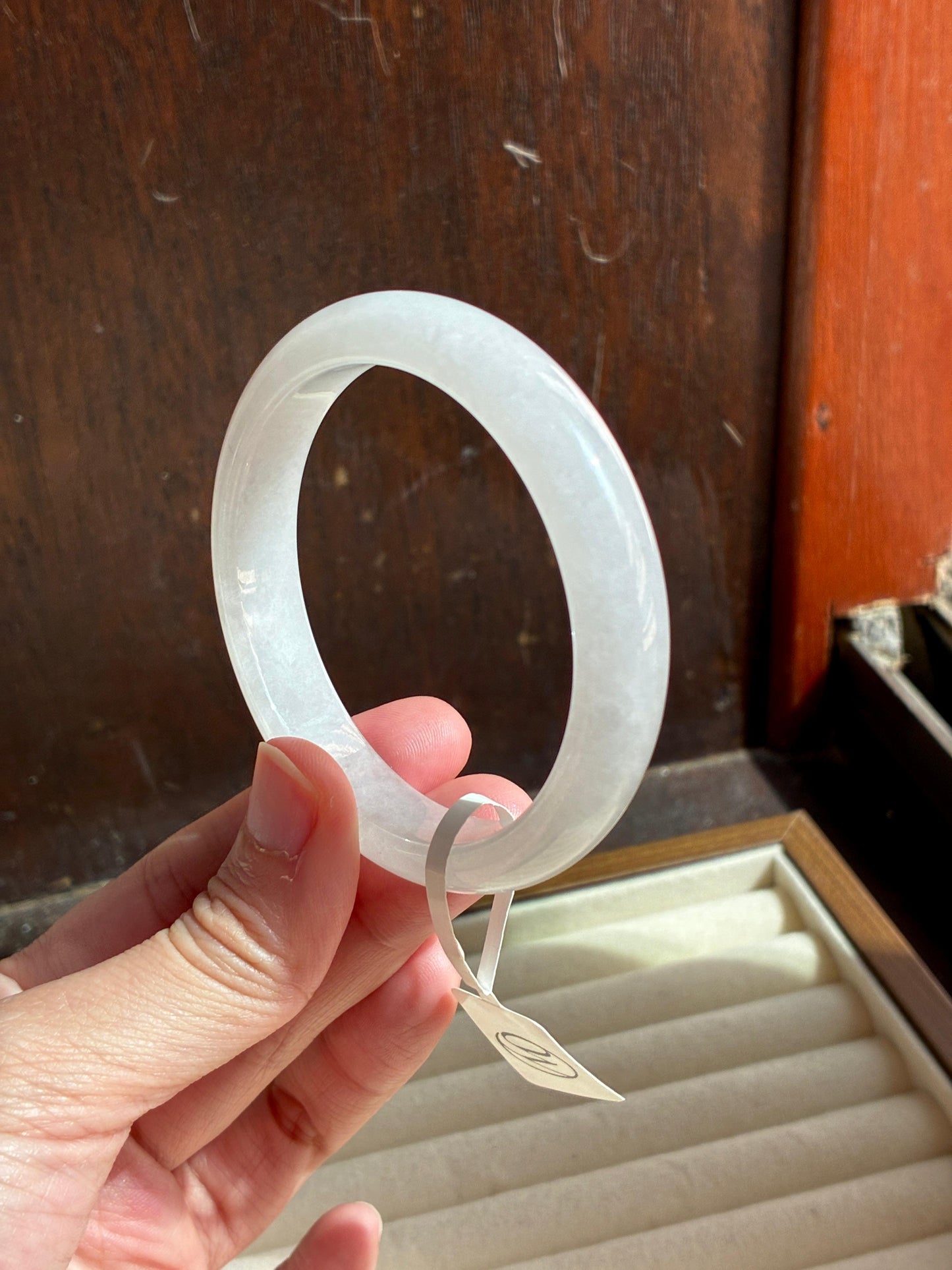 54.5mm Icy White (Flat Cut!)