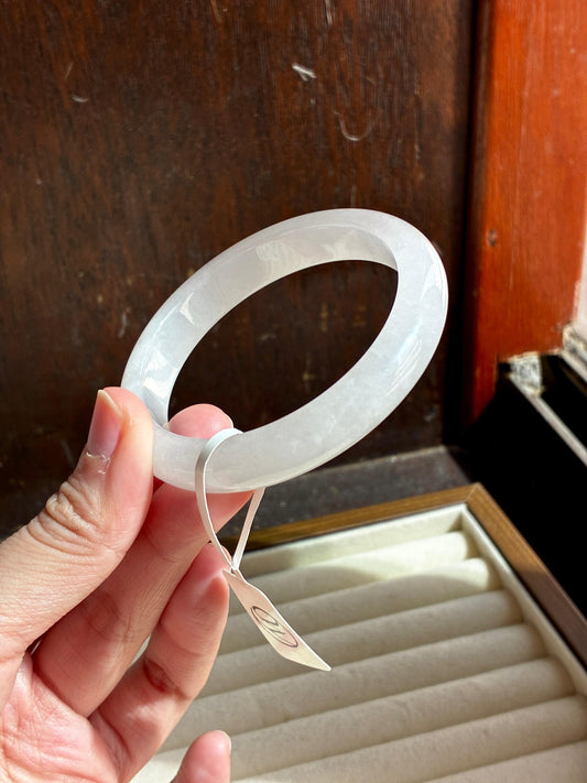 54.5mm Icy White (Flat Cut!)