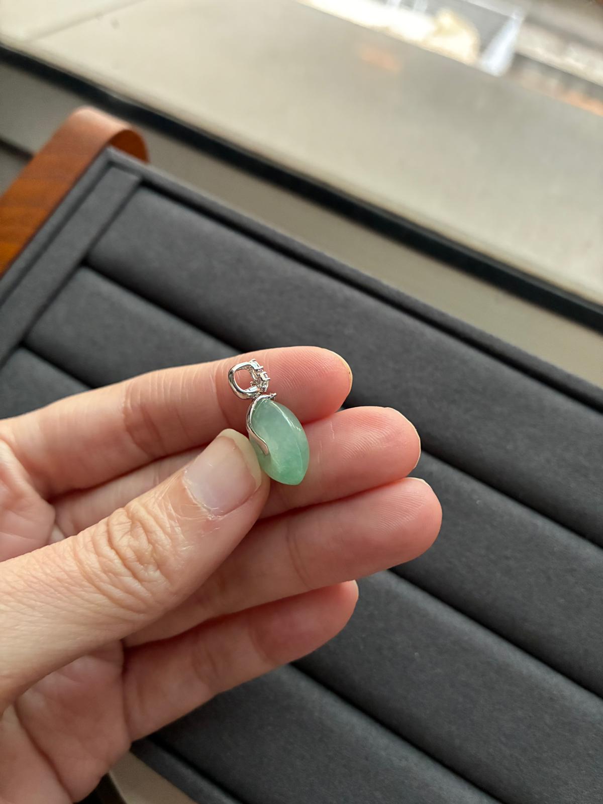18K Icy Sweet Apple Green Donut (Rare!)