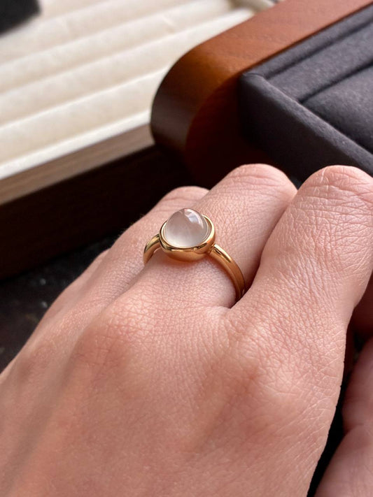 18K Glowy Minimalist Bubble Ring in Yellow Gold