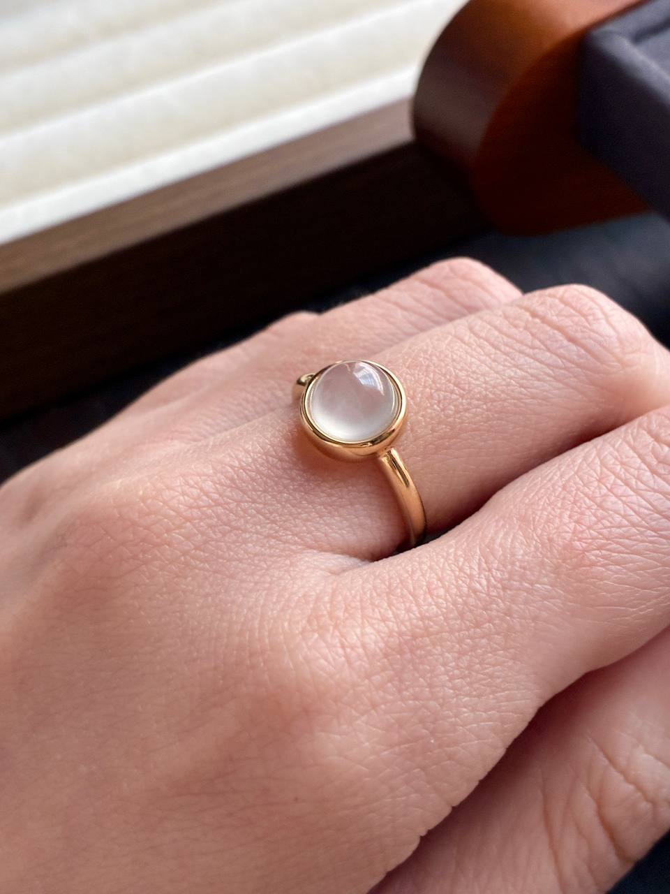 18K Glowy Minimalist Bubble Ring in Yellow Gold