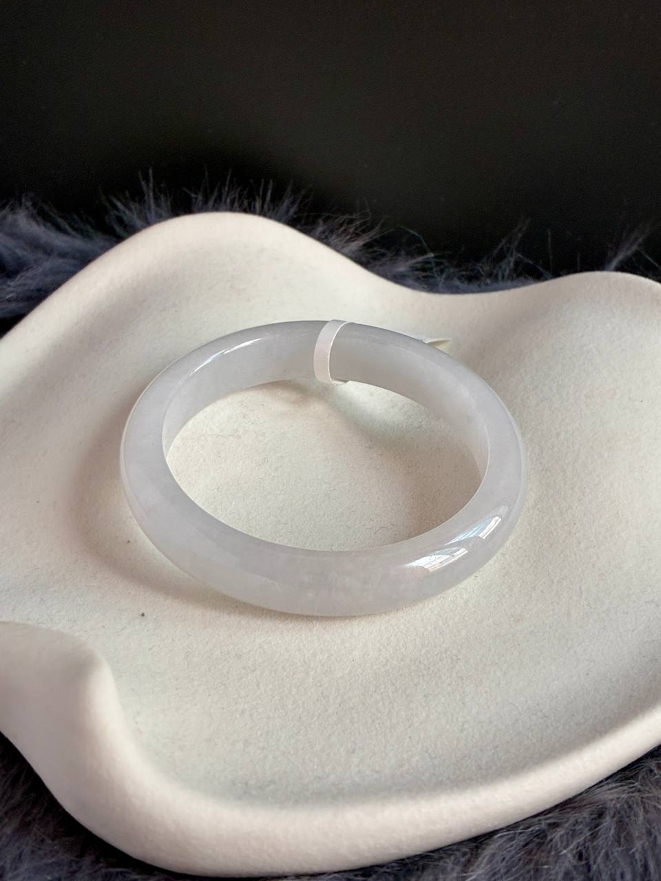 54.5mm Icy Near Colorless