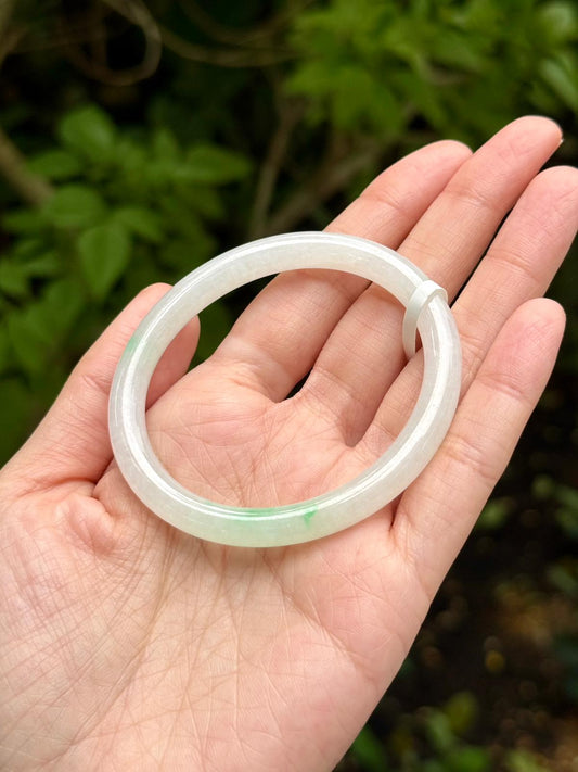 54.7mm Icy Moss on Snow (Oval)