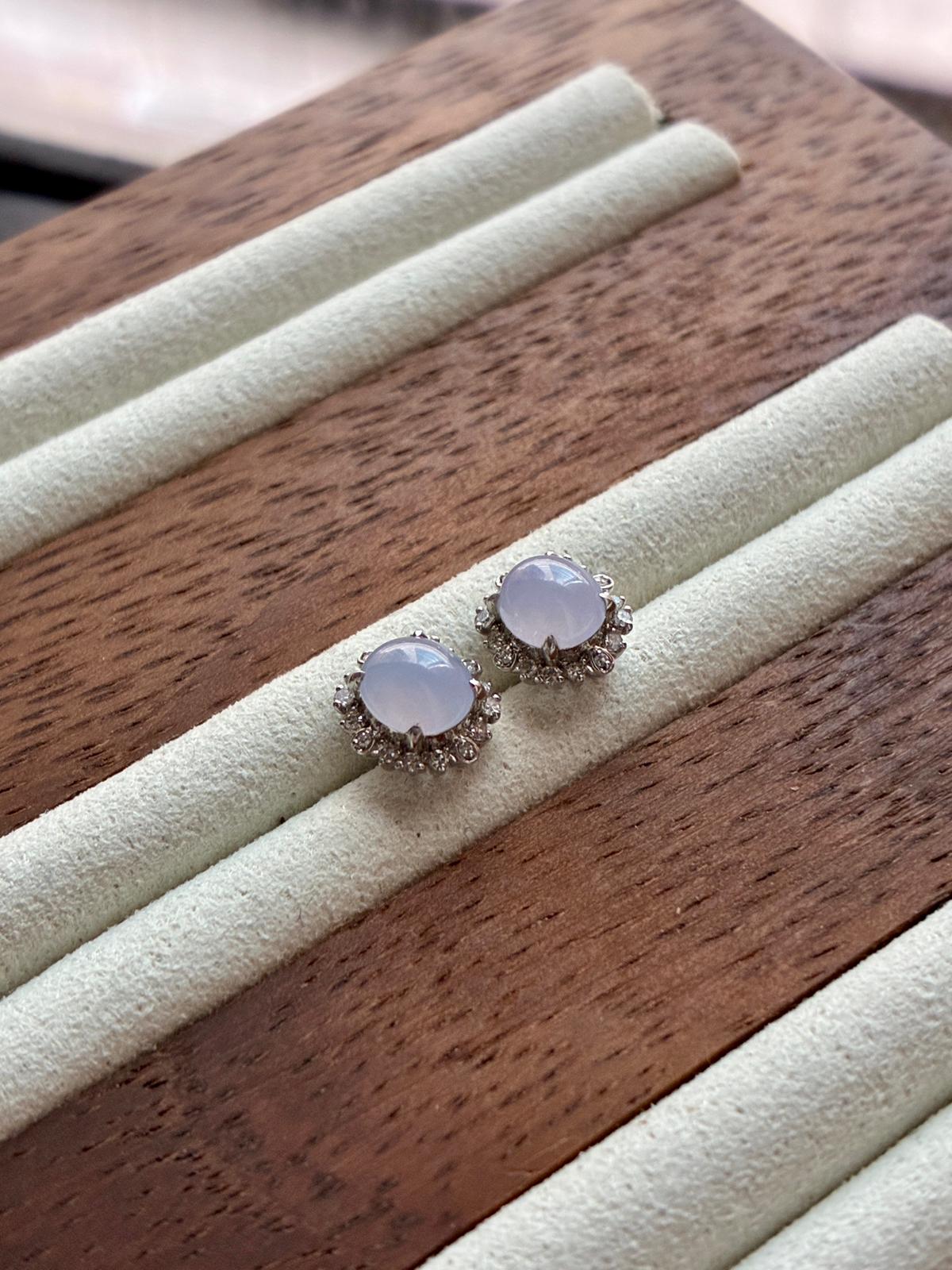 18K Glowy Lilac Earrings (Highly Translucent!)