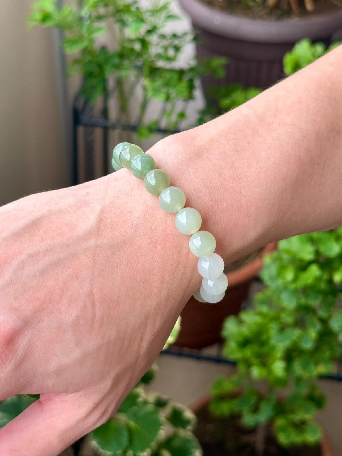 10mm Nephrite Jade Gradient Round Bracelet