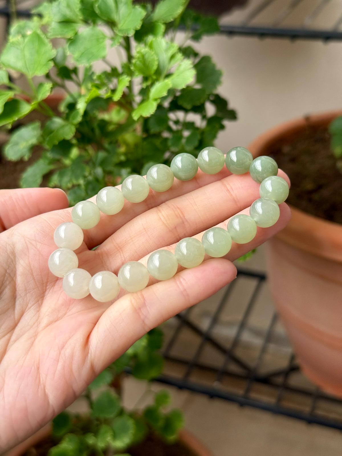 10mm Nephrite Jade Gradient Round Bracelet