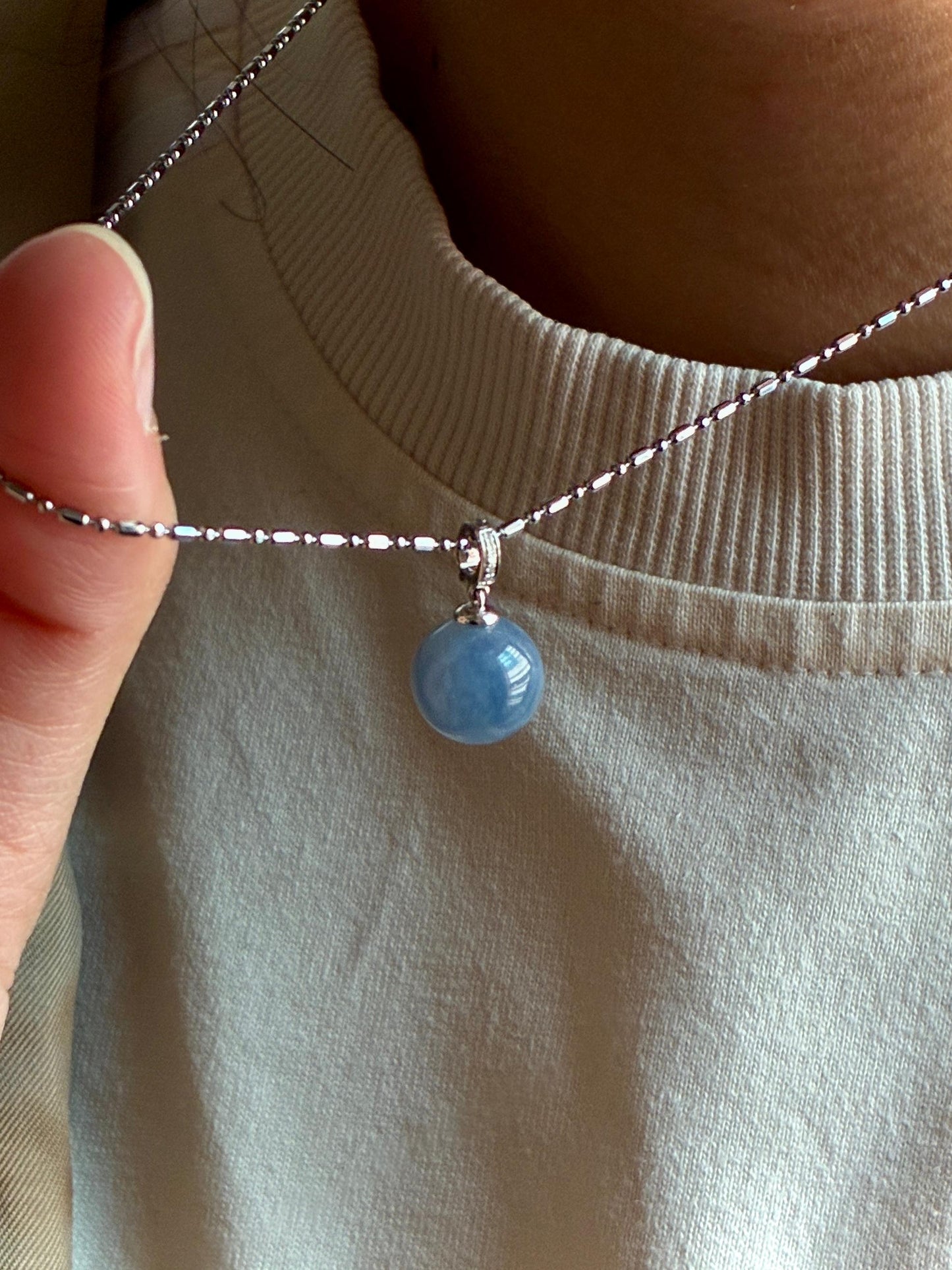 18K Blueberry Pendant (10.5mm)