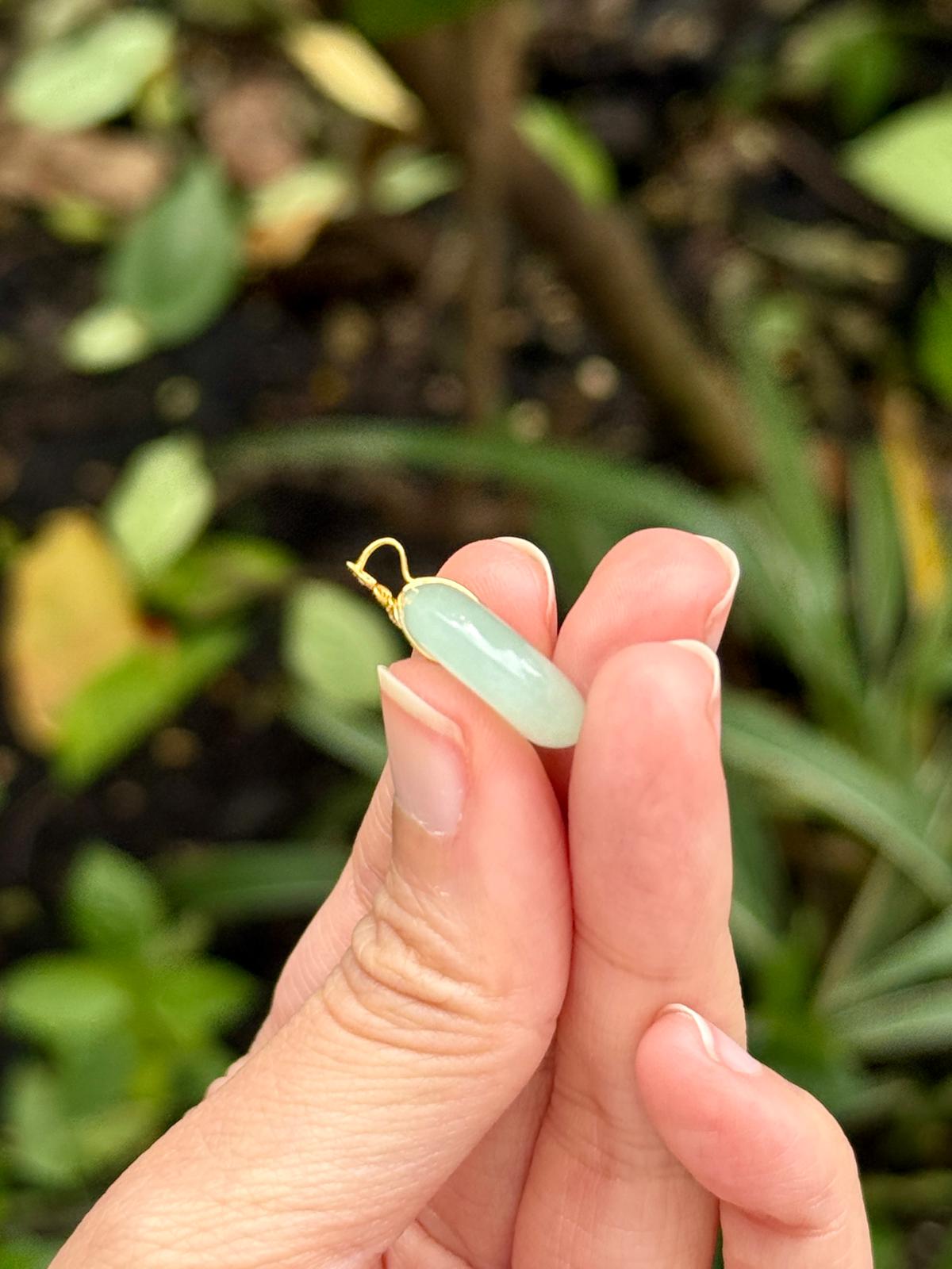 18K Icy Spring Green Donut Pendant