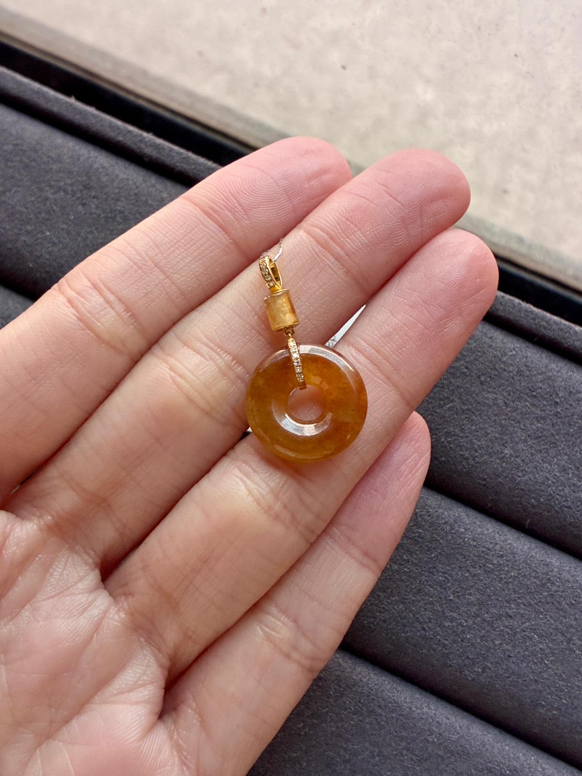 18K Icy Caramel Red Jadeite Donut Pendant