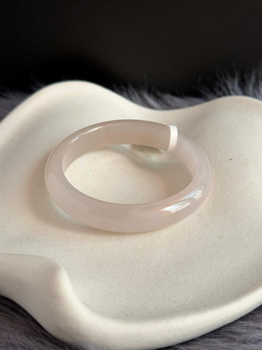54.1mm Icy Nude Pink Oval (Rare!)