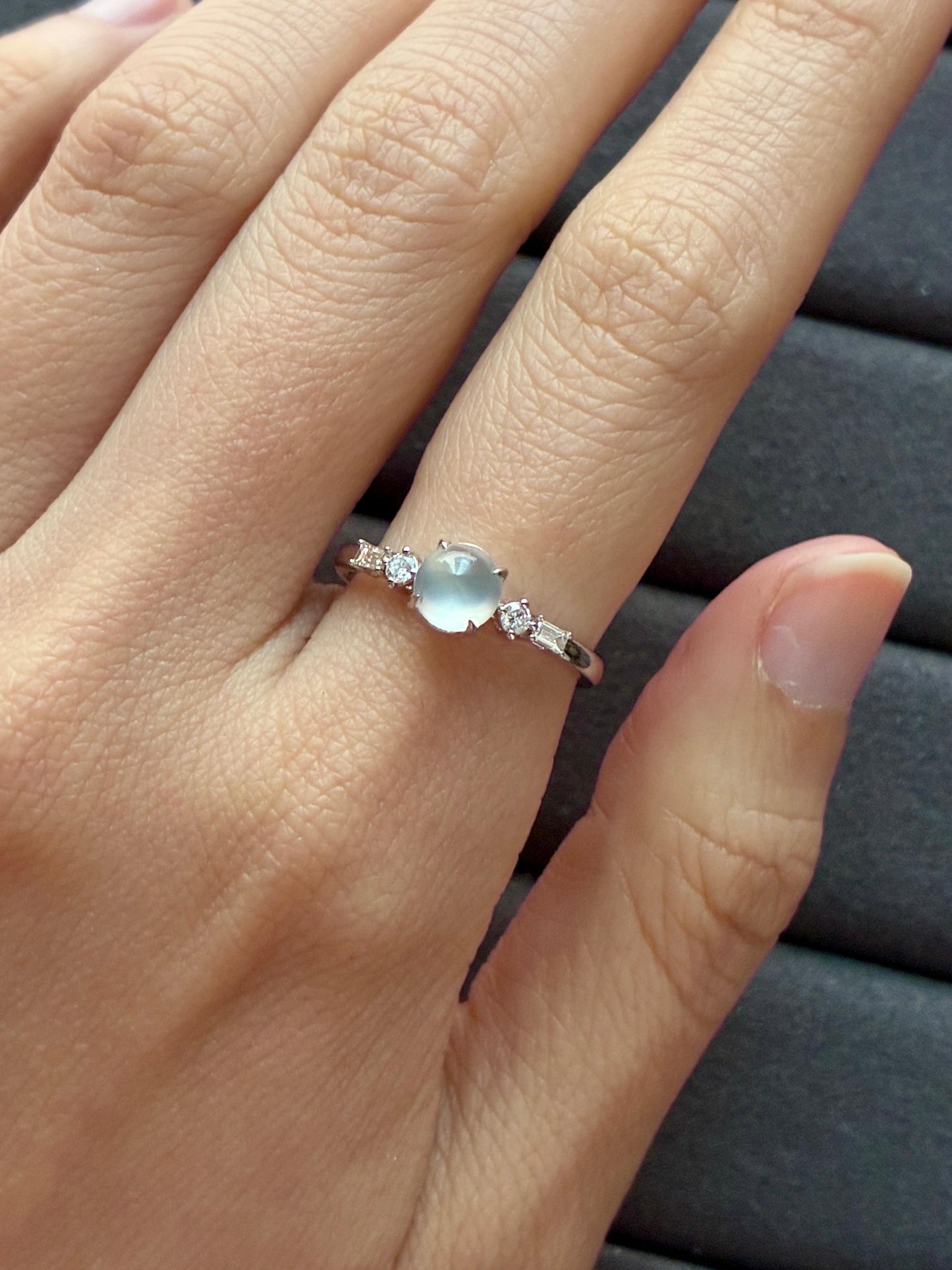 18K Minimalist Starlight Ring in White Gold