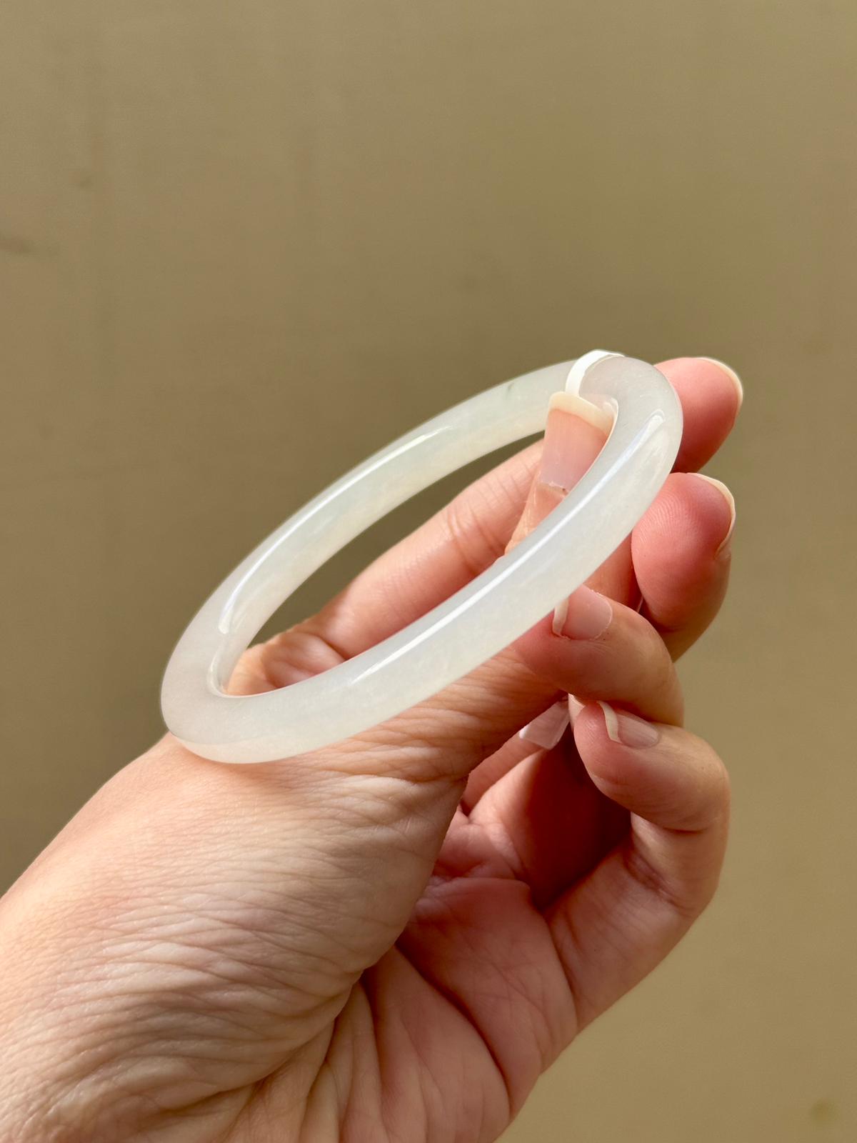 56.3mm Icy Glowy White (Slim)